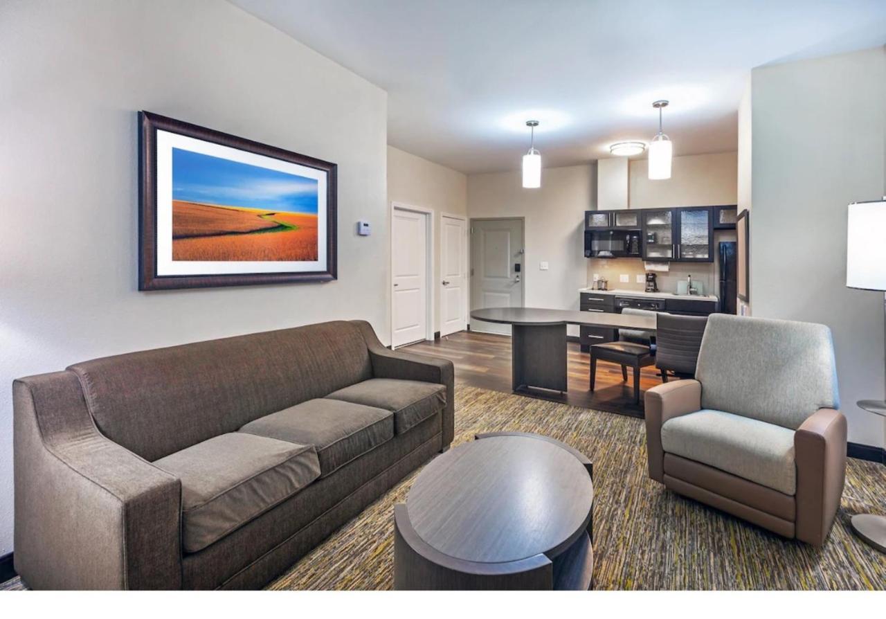 Candlewood Suites Midland By Ihg Exterior foto